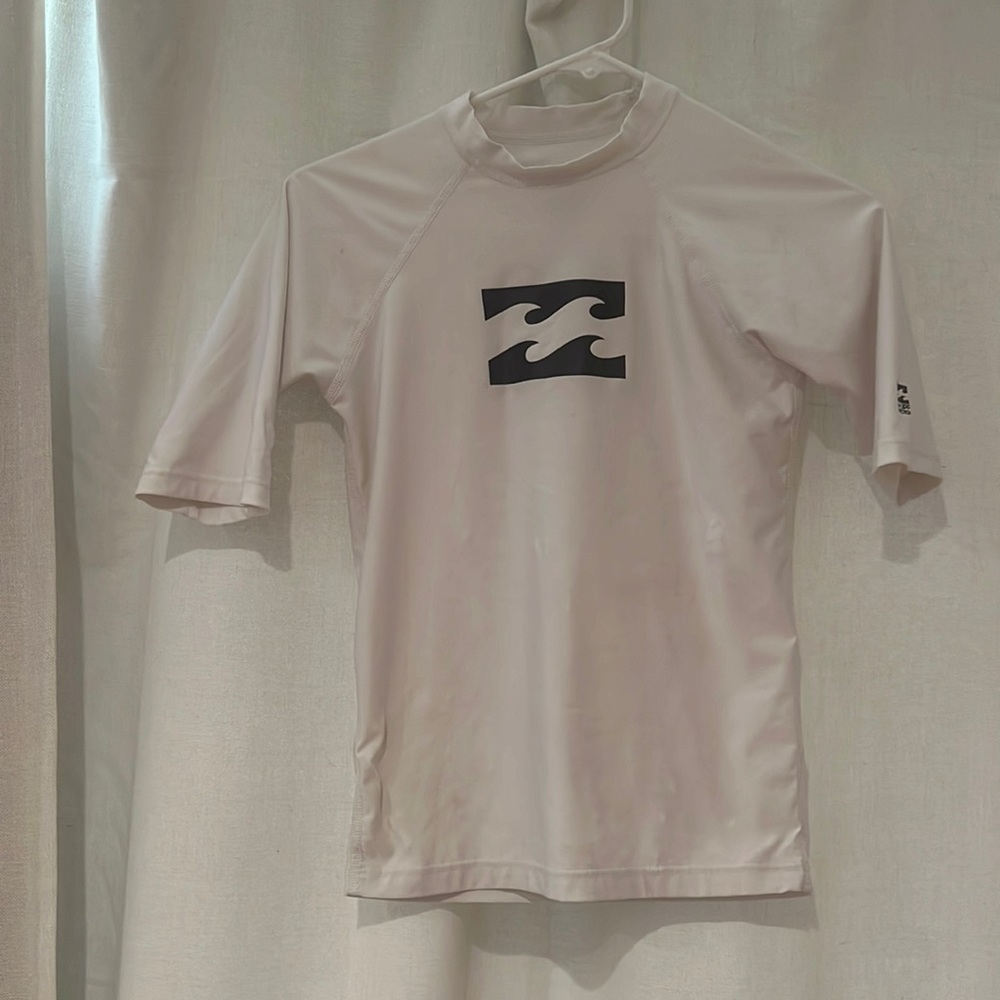 Billabong rash guard!!
